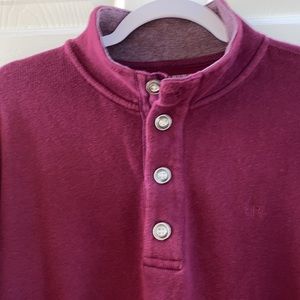 Banana Republic Pull-Over Sweater. Size L